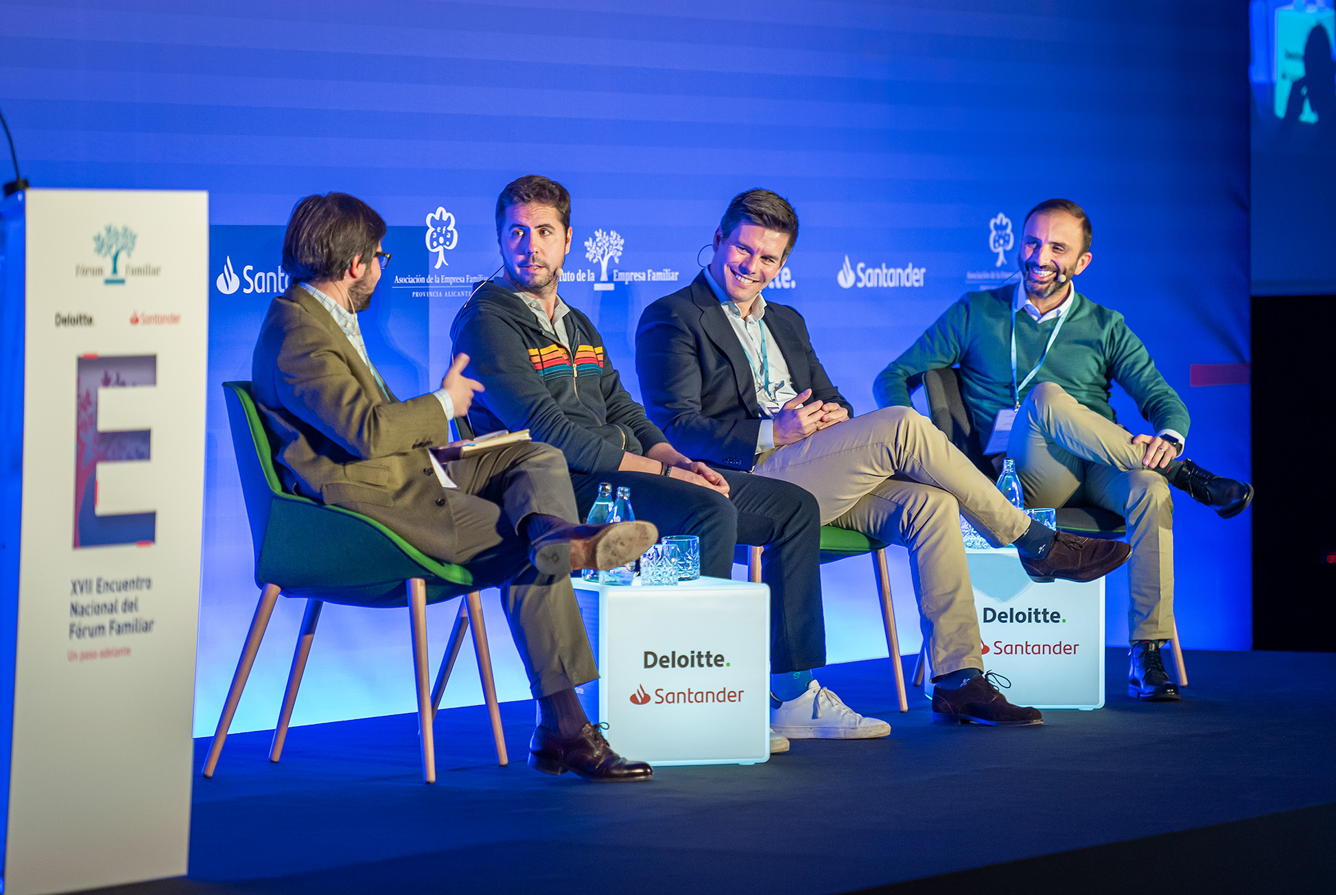 Mesa redonda "Vinculo entre empresas familiares y start-ups"