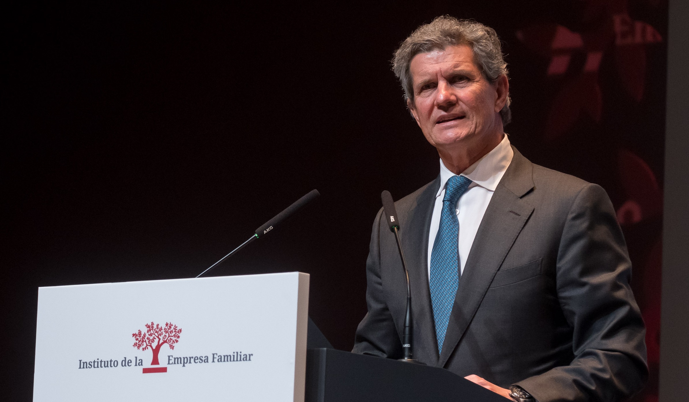 "Las empresas tienen que jugar un papel muy importante en la recuperación después de esta crisis"