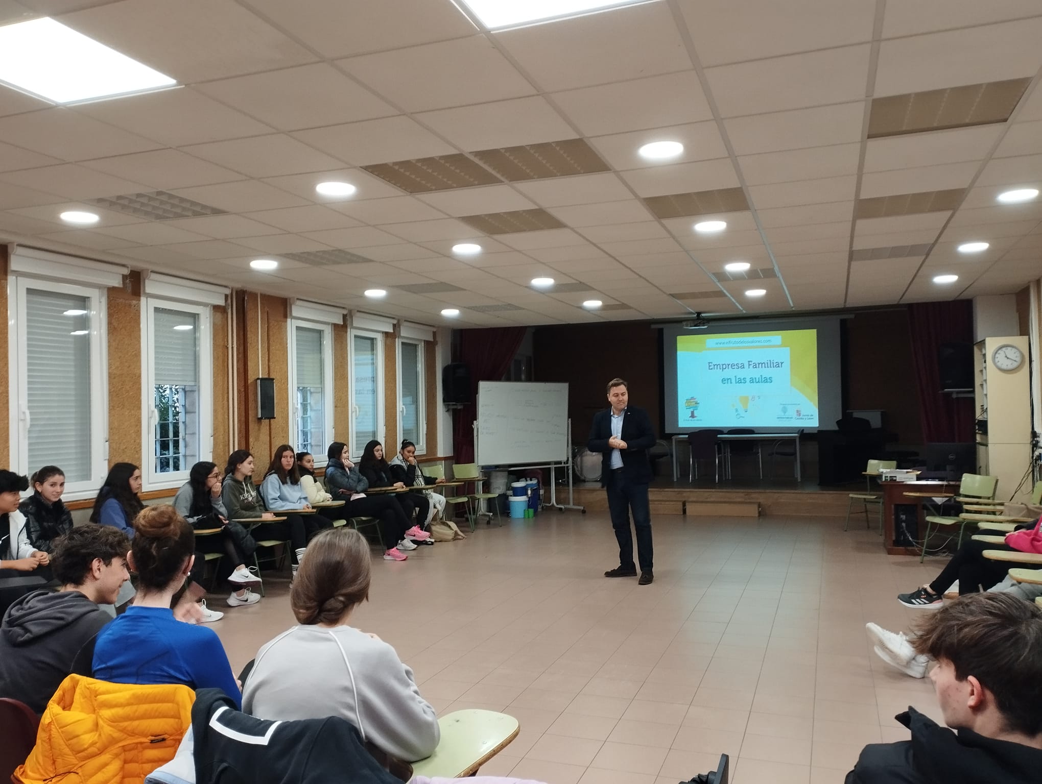 Más de 1.200 alumnos participan en la VI edición del Programa “Empresa Familiar en las aulas” impulsado por EFCL